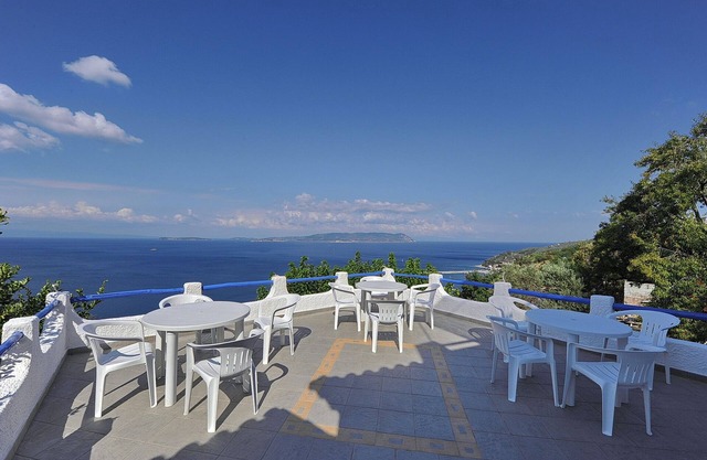 Villa VIOLA+JASMINE. Infinity panoramic pool. Privileged view of the Egean. sea