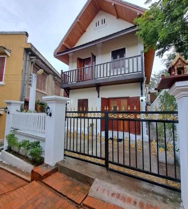 Villa Wat San