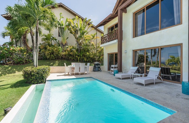 Villa with Majestic Views + Breakfast included B5