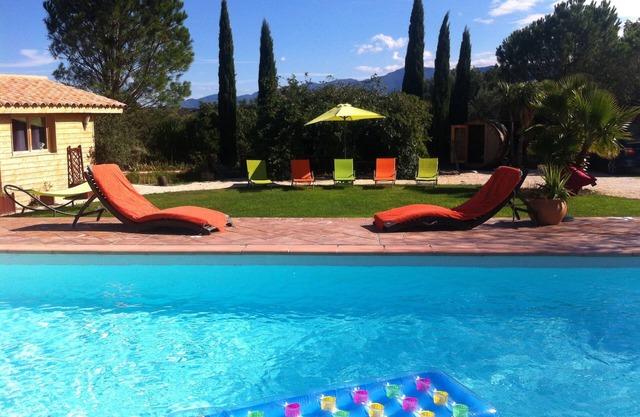 VILLA WITH POOL BETWEEN SEA, MOUNTAINS AND SPAIN. EXCEPTIONAL VIEW!