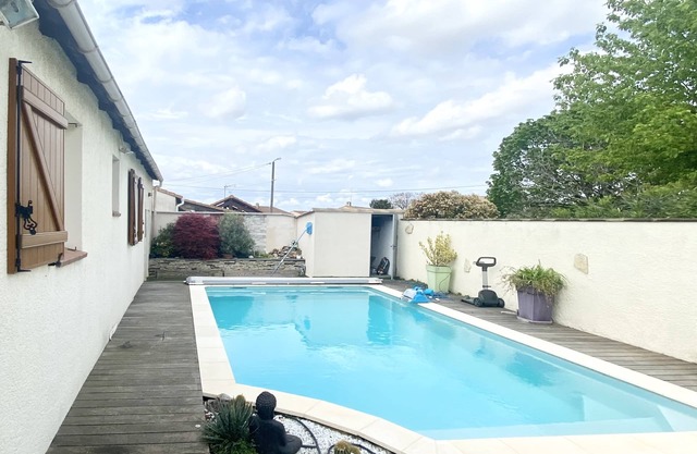 Villa with pool