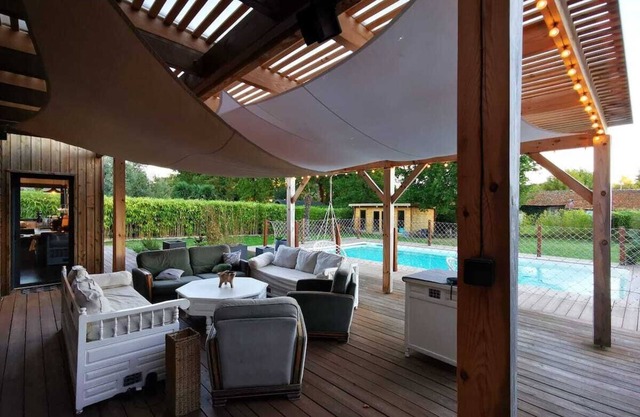 Villa with pool located near ocean and lake