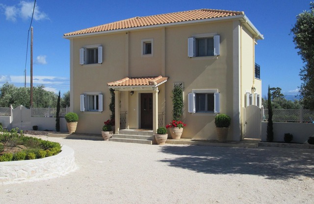 Villa with Private Pool, Sea and Mountain Views