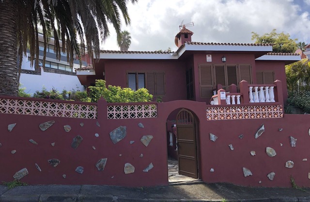 Villa with views to the sea and the Teide and the Island of La Palma