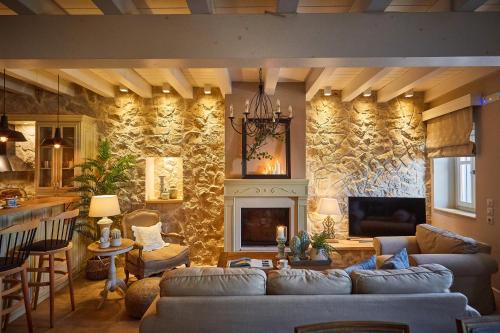 Village House Lianelia Luxury