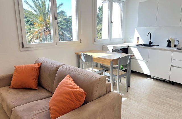 Villasimius: Modern Apartment by Beniamino Murgioni
