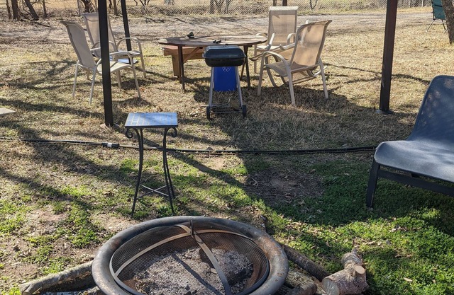 Vintage Glamping close to Austin!