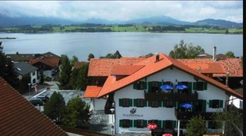 Vitushöhle & Vitusfort Urlaub im Allgäu - Ferienwohnungen & Themenzimmer in Hopfen am See