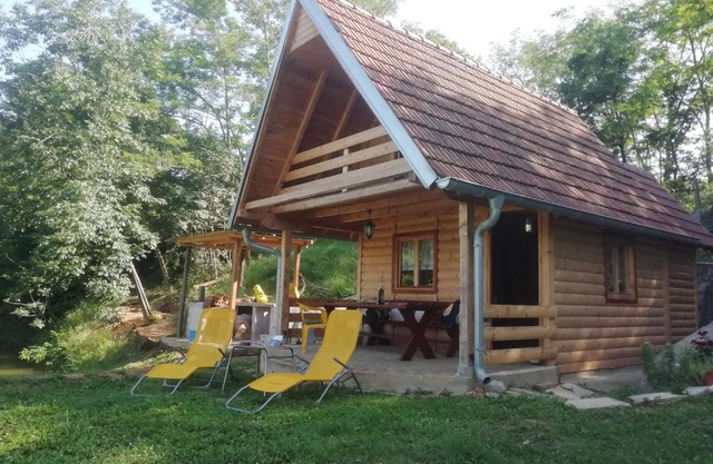 Vlajina brvnara