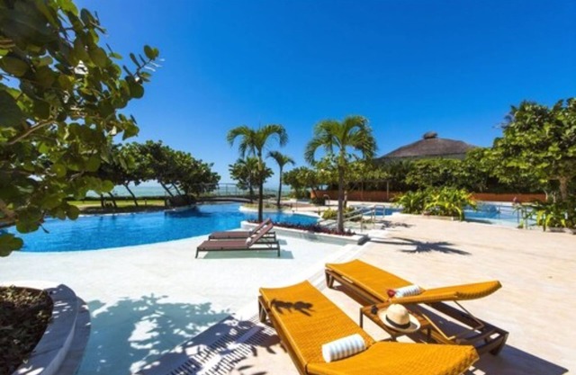 Vogal Luxury Beach Hotel & Spa