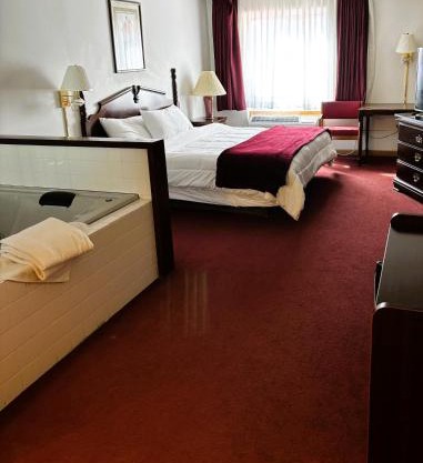 Voyageur Inn and Conference Center