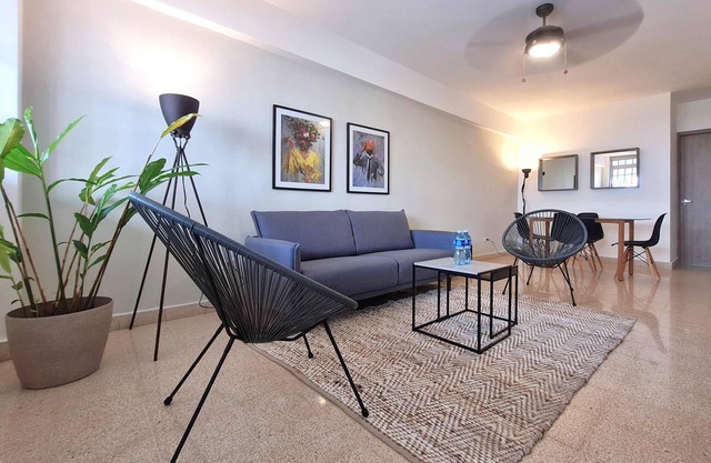 w* | Modern 2BR In La Cresta