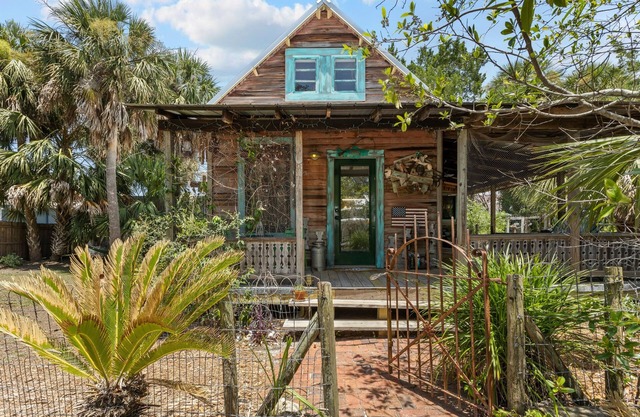 Wabi Sabi - Amazing "Old Florida" Cozy Cottage Gem