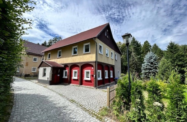 Waldferienhaus Dunja mit Whirlpool, Sauna u Garten