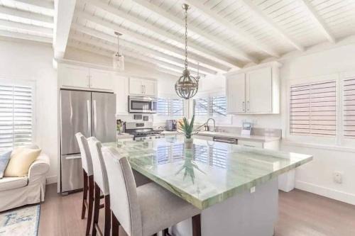 Walk 2 Beach, Parking, AC, WD,15min 2LAX,Remodel