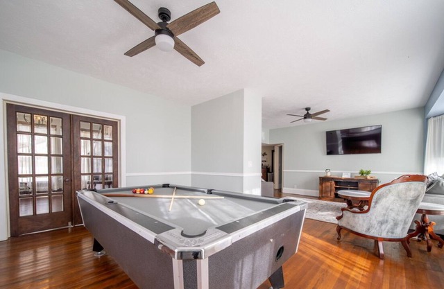 Walking Dis. To Pub/River/Food -Liberty Manor in Norfork, AR *FISHERMEN GETAWAY*