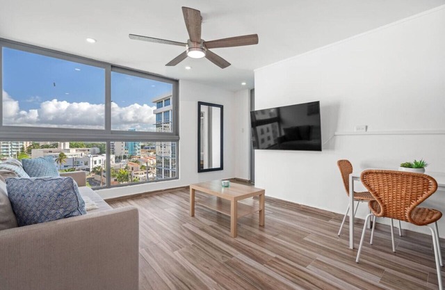 Walking Distance To Beach, Free Parking, New To VRBO