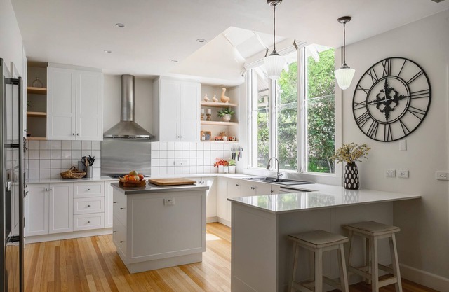 Wandana - Welcome to our exquisite holiday retreat nestled in the heart of the Wandiligong Valley.