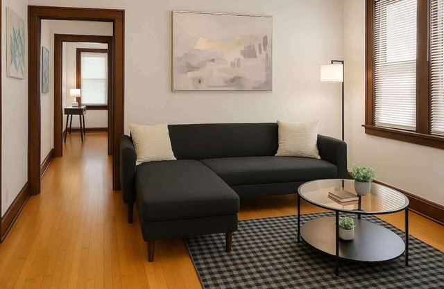 Warm & Inviting 2BR Apt