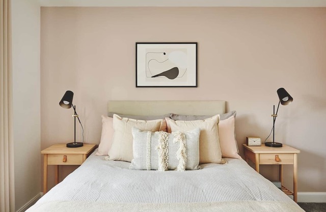 Warwick Serviced Home for 6 walk to University