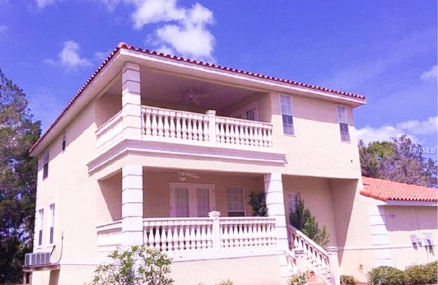 Water Front Marina - Steps from Pool & Fishing Pier! Slip avail. Kayaks & Bikes!