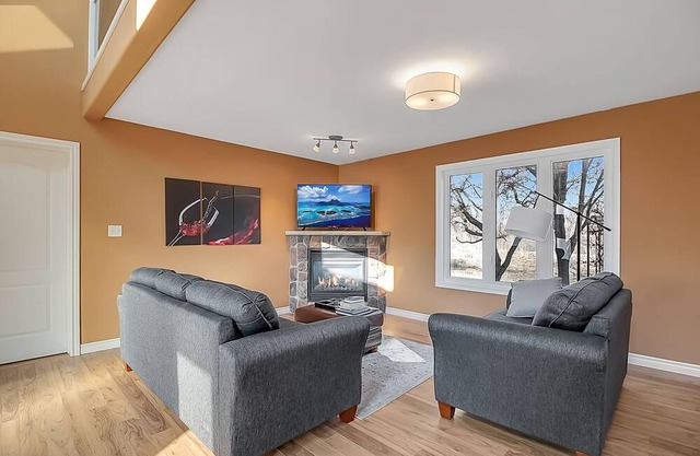 Waterfront, fishing, nature lover’s dream, accessible, pet friendly