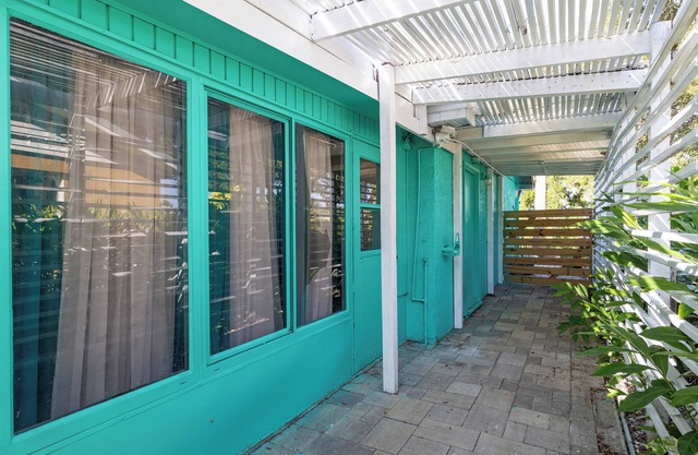 Waterfront Island Paradise