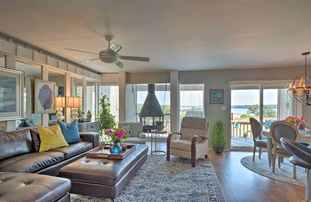Waterfront Lake Travis Home w/Pool Access!
