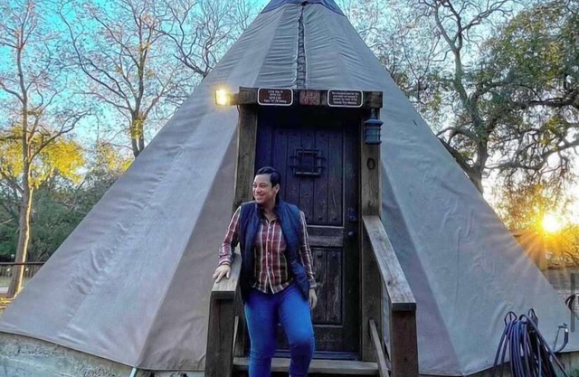 Waterfront Teepee 0 - Bird Sings