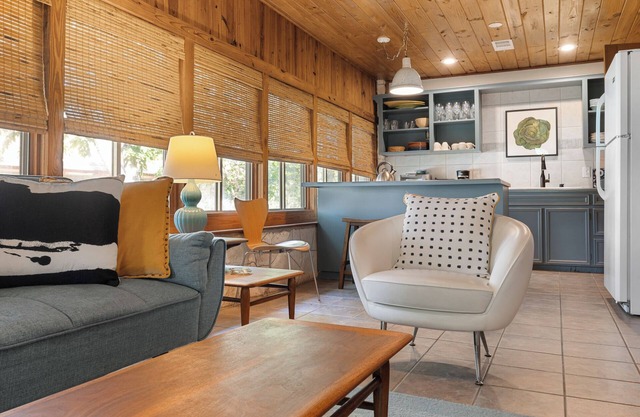 Waterlily Serenity - 2 Bedroom-Creekside