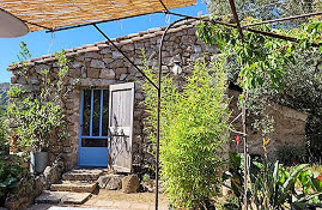 We Are a real Farm&Guesthouse at 20 min from the Costa Smeralda Beaches