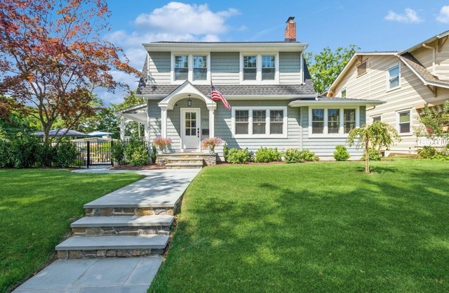 Welcome to Anchor on 4th!