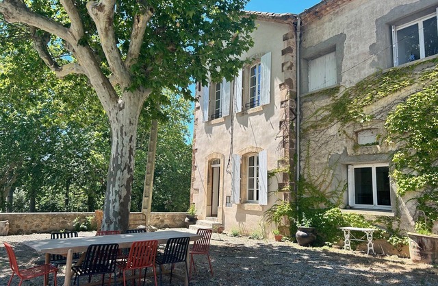 Welcome to Simon - the Château La Dournie B&B