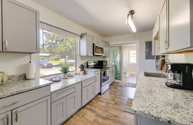 Well-Equipped Morehead City Home ~ 5 Mi to Beach!