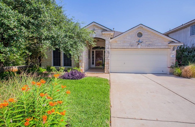Well Situated Doll House In The Heart Of Cedar Park