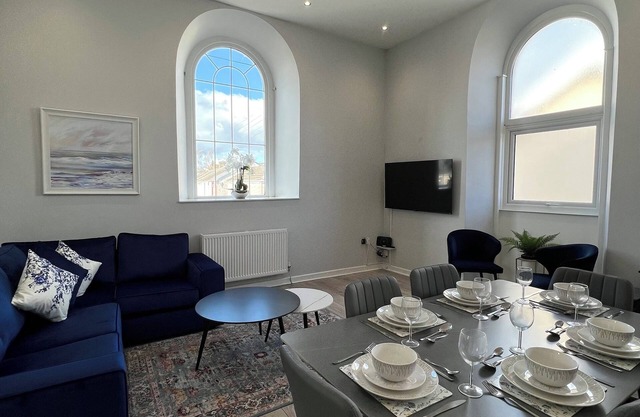 Welsh Getaway Apartment - Town Centre