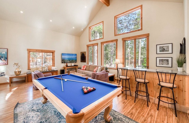 West Pine By Tahoe Getaways - Private West Shore w Hot Tub, Pool Table & Pet Friendly!