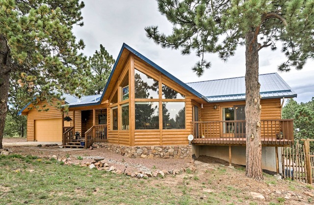 Westcliffe Home w/ Decks & Mountain Bikes
