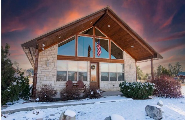Western Retreat Across From the Lake