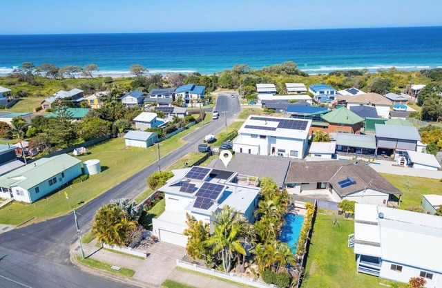 Whale Watchers- Pool, Pet-friendly, Ocean views, Sleeps 6