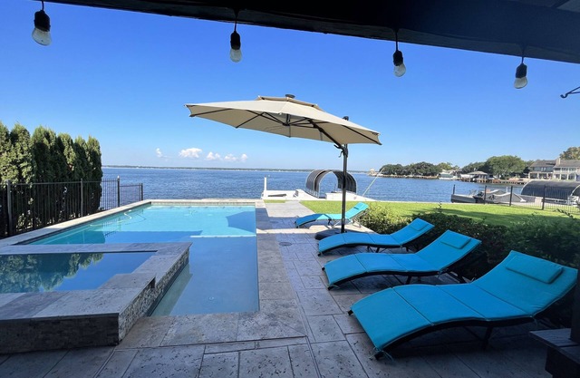 What A View! Open Water View with Private Pool & Spa. Breathtaking Sunrise!