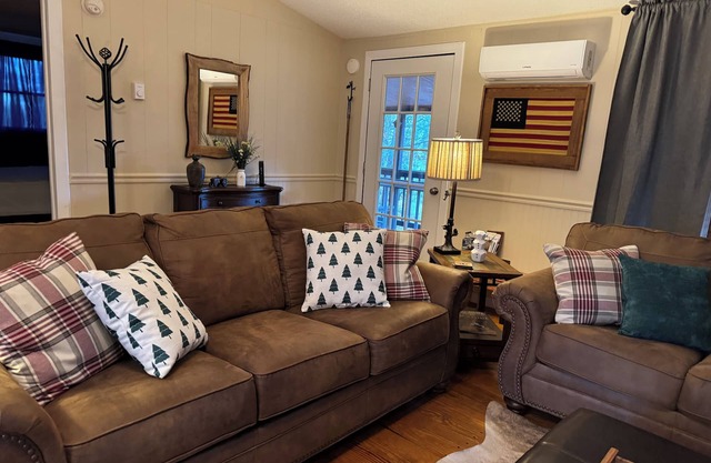 Whispering Pines Retreat in the Smokies