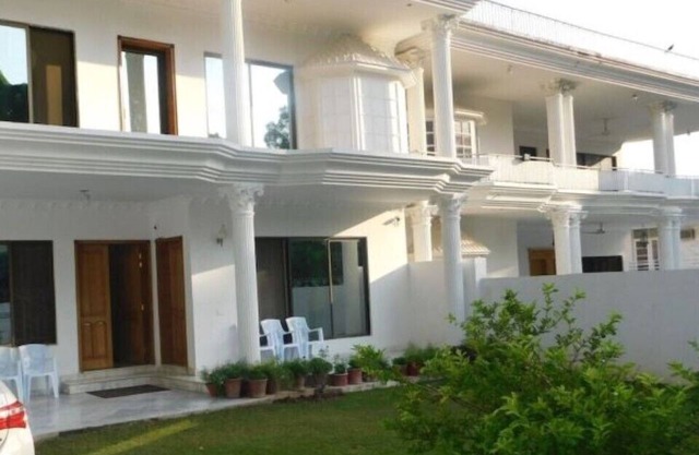 White Lodge