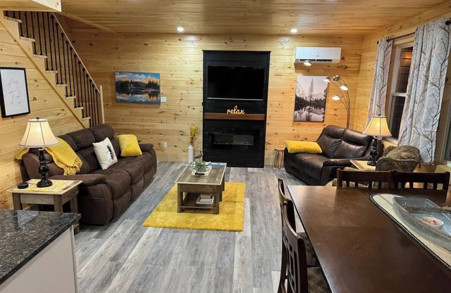 White Rock Cabin #5nn
