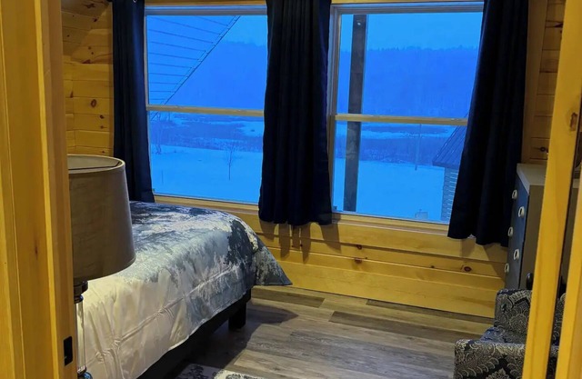 White Rock Cabin #4nn