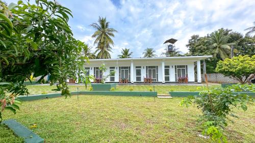 white shine lodge