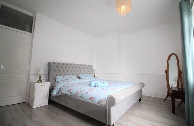 Whitley Bay - Sleeps 6 - Dogs welcome