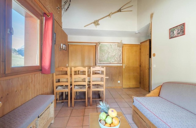 Wifi, 50m from shops, sauna, balcony, parking, tv, ski locker, 32m², Val Cenis