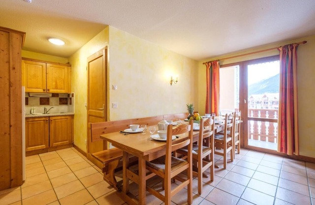 Wifi, 50m from shops, sauna, balcony, parking, tv, ski locker, 72m², Val Cenis