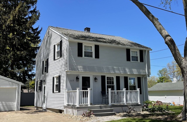 Willow Grove Lake House with Private Beach Access